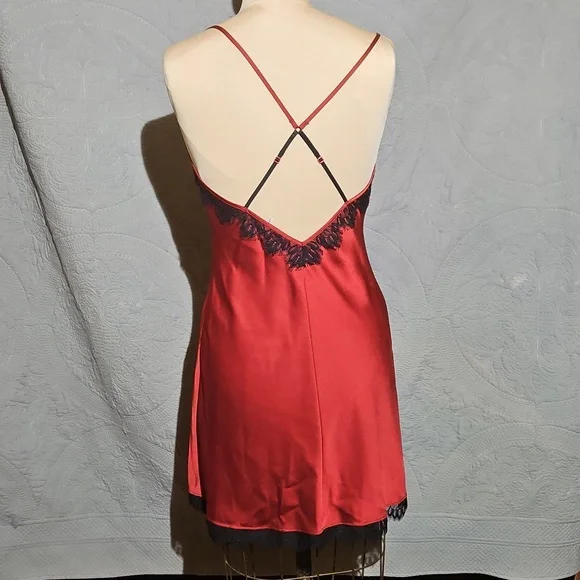 2 Piece Raunchy, Sexy Red Robe & Chemise Set - Picture 10 of 12